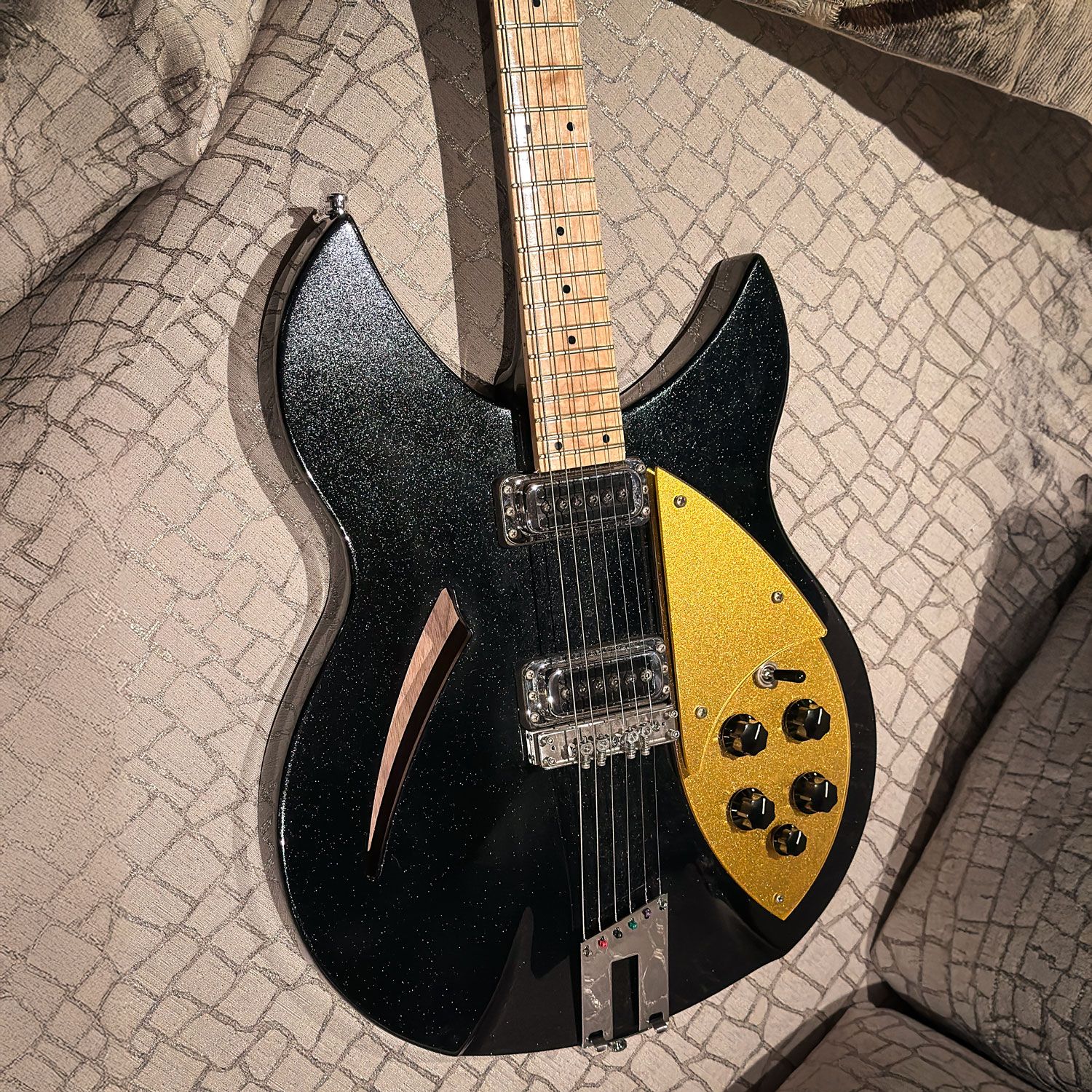 2019 Rickenbacker 330 side