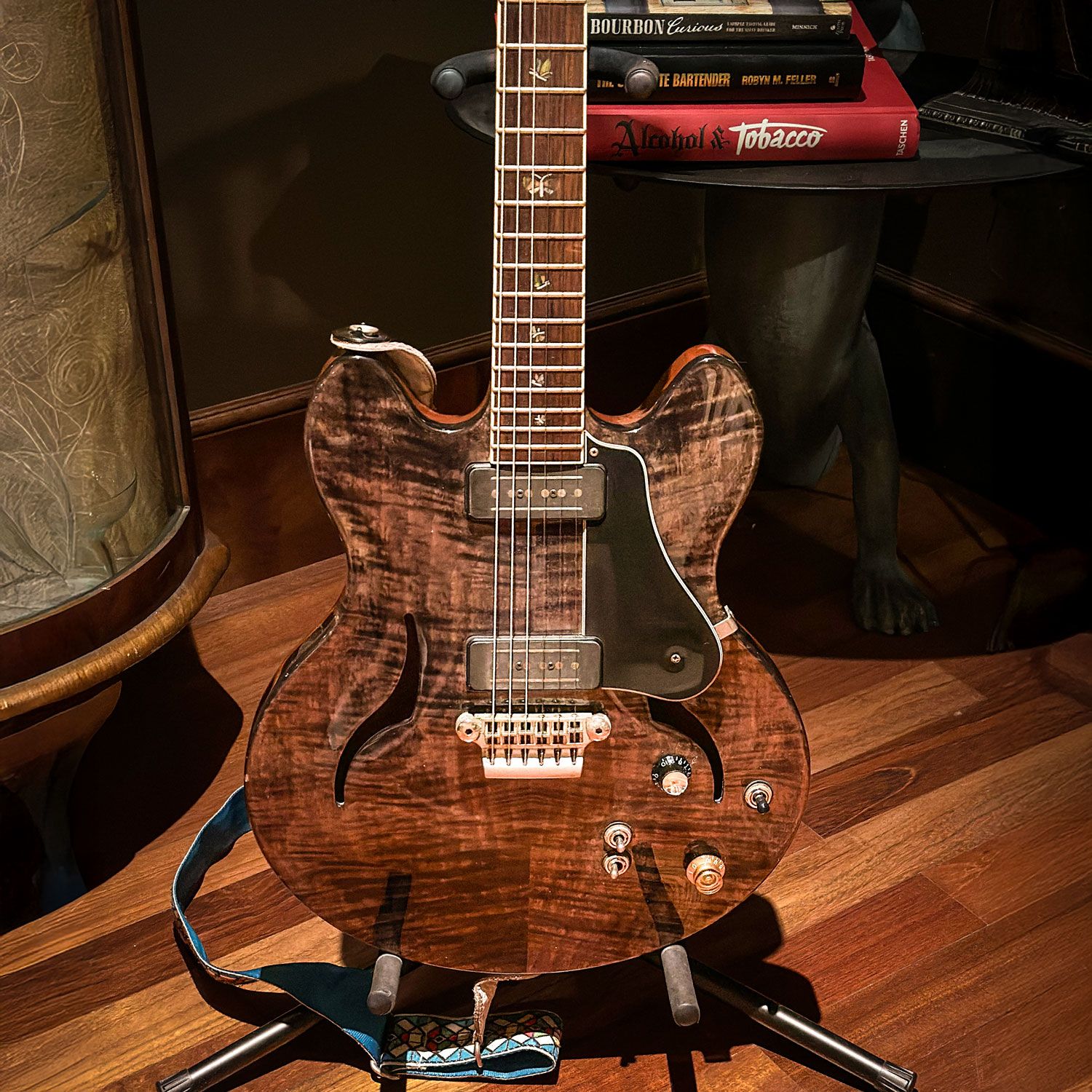 201? Vox Japan Virage Butterfly Double Cut body