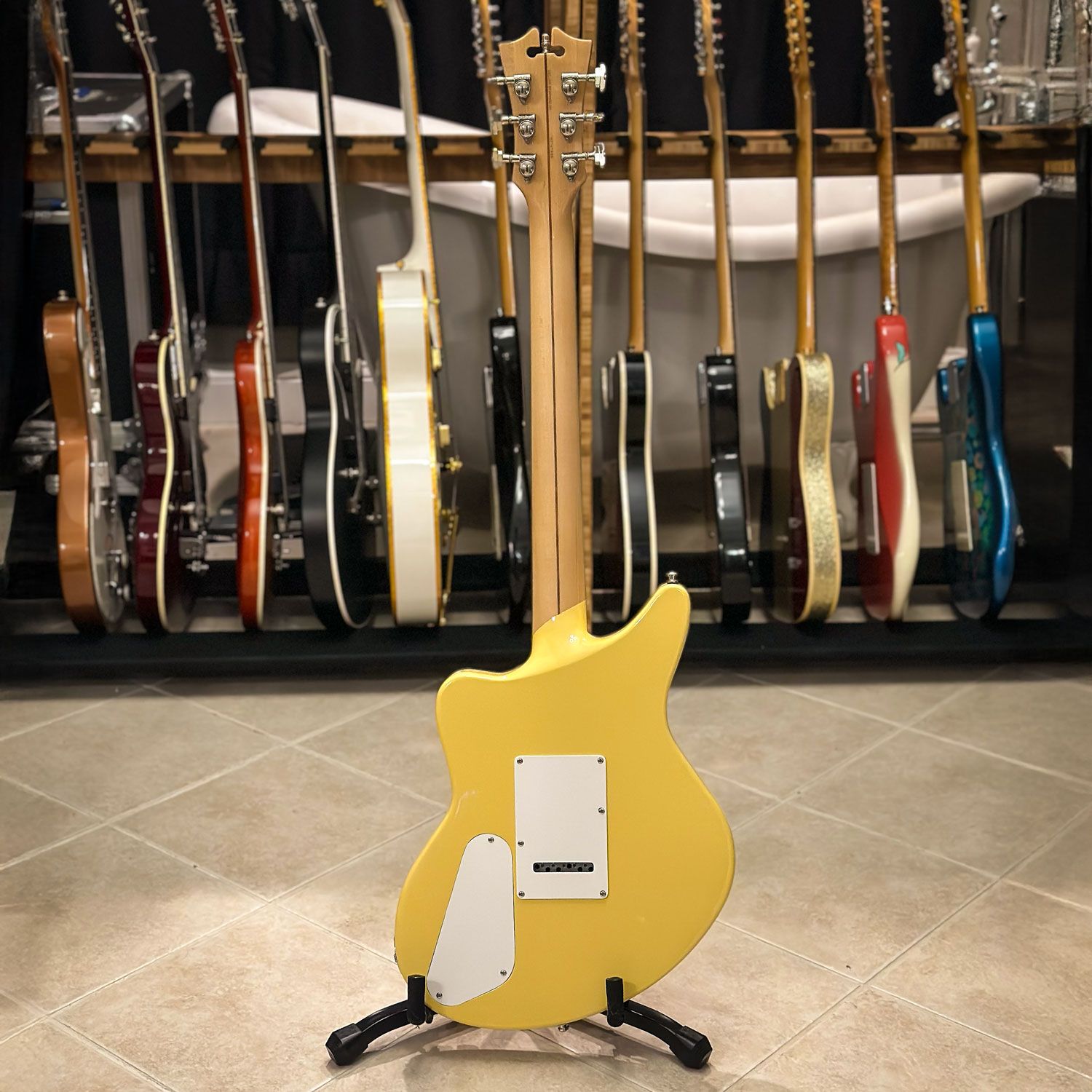 2021 D'Angelico Deluxe Bedford SH back