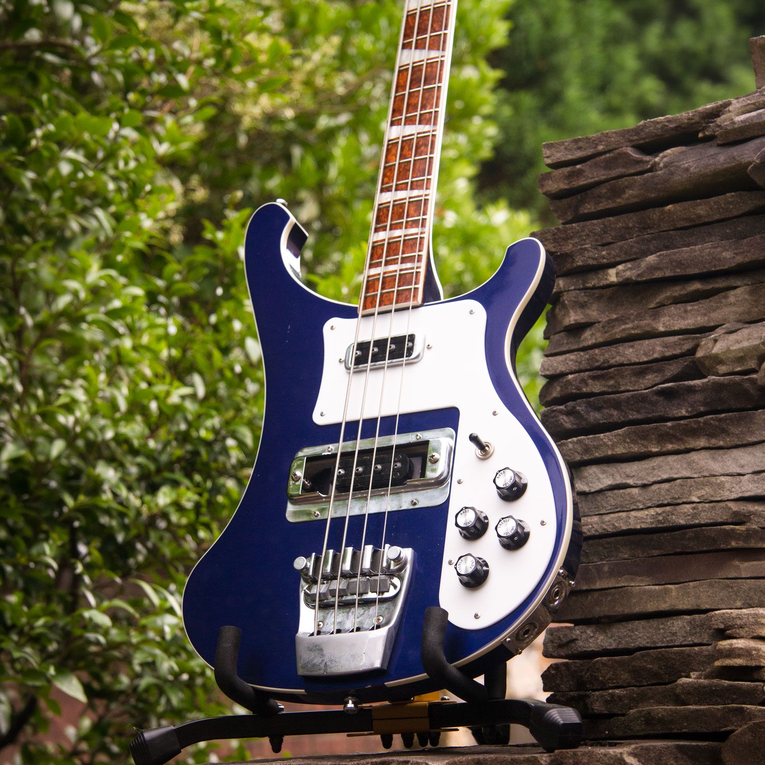 2010 Rickenbacker 4003 side