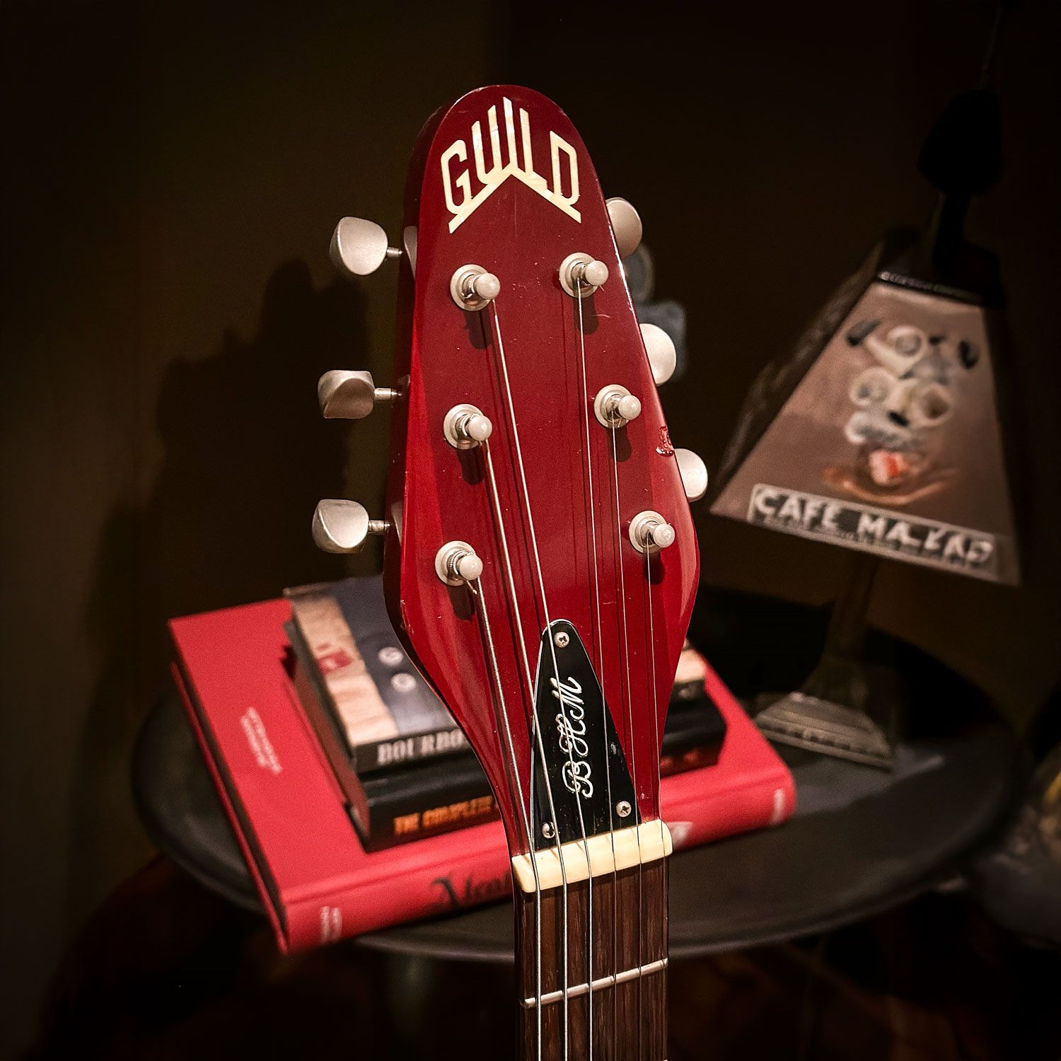 1994 Guild Brian May BM-01 (ST) headstock