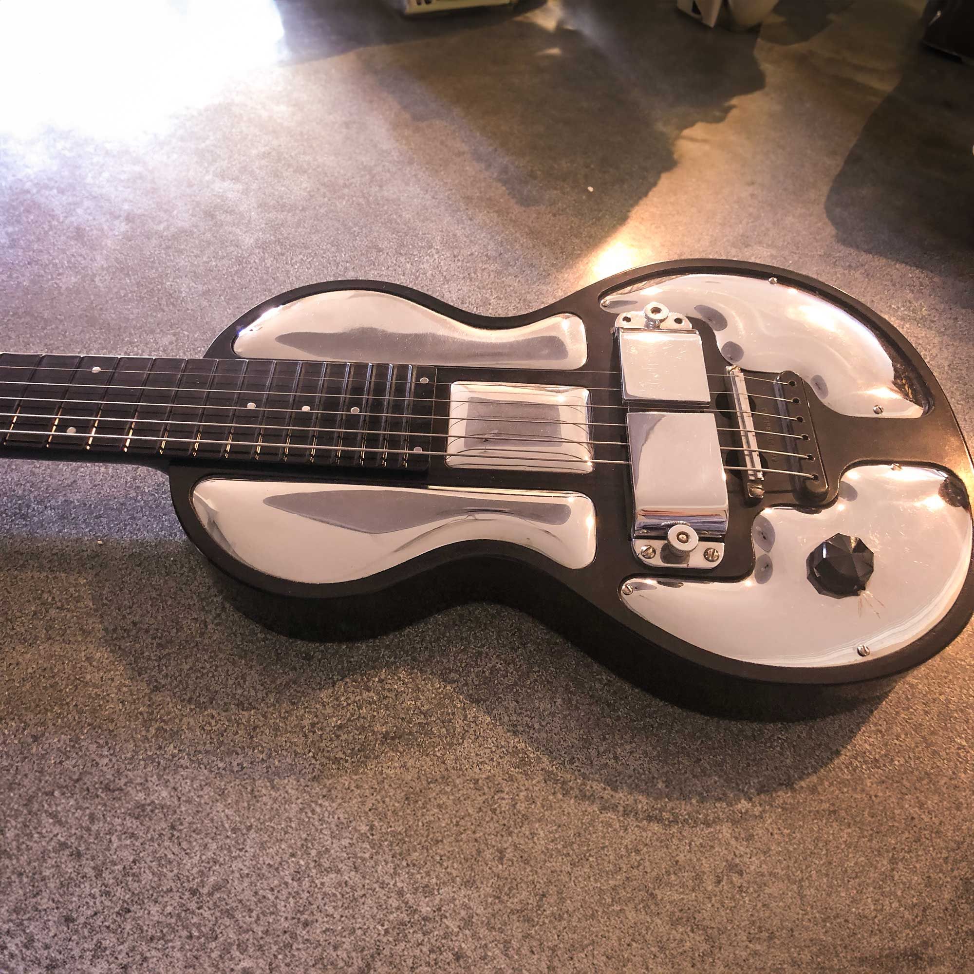 1935 Rickenbacher Electro Model B Electric Spanish side