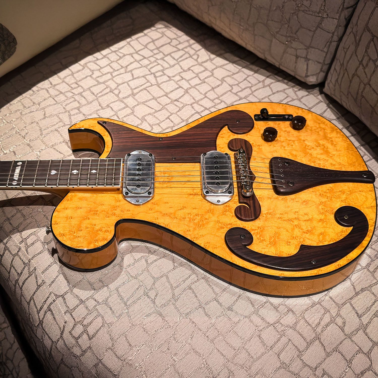 2001 Bigsby BY-50 side