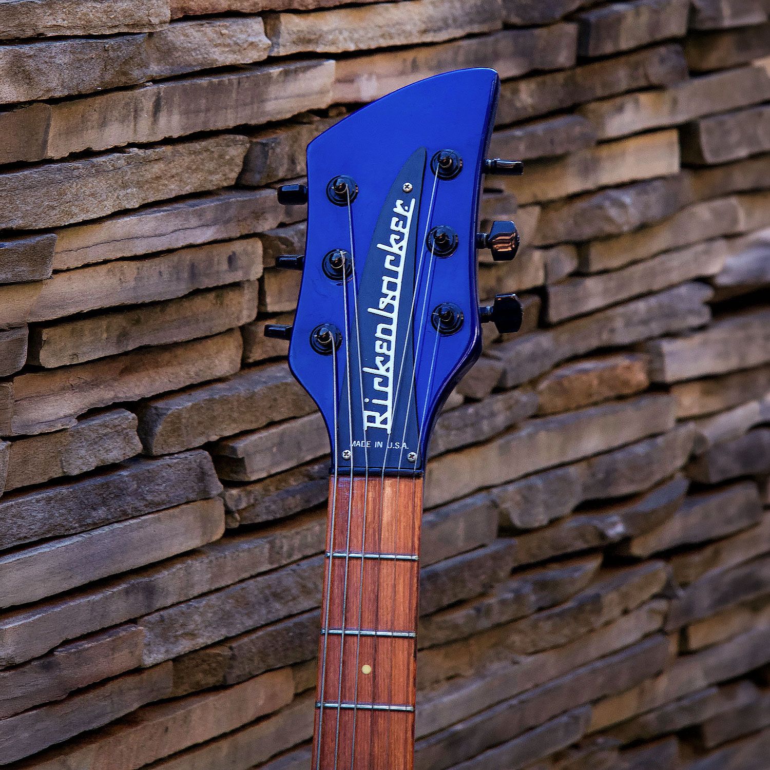 1989 Rickenbacker 330 headstock