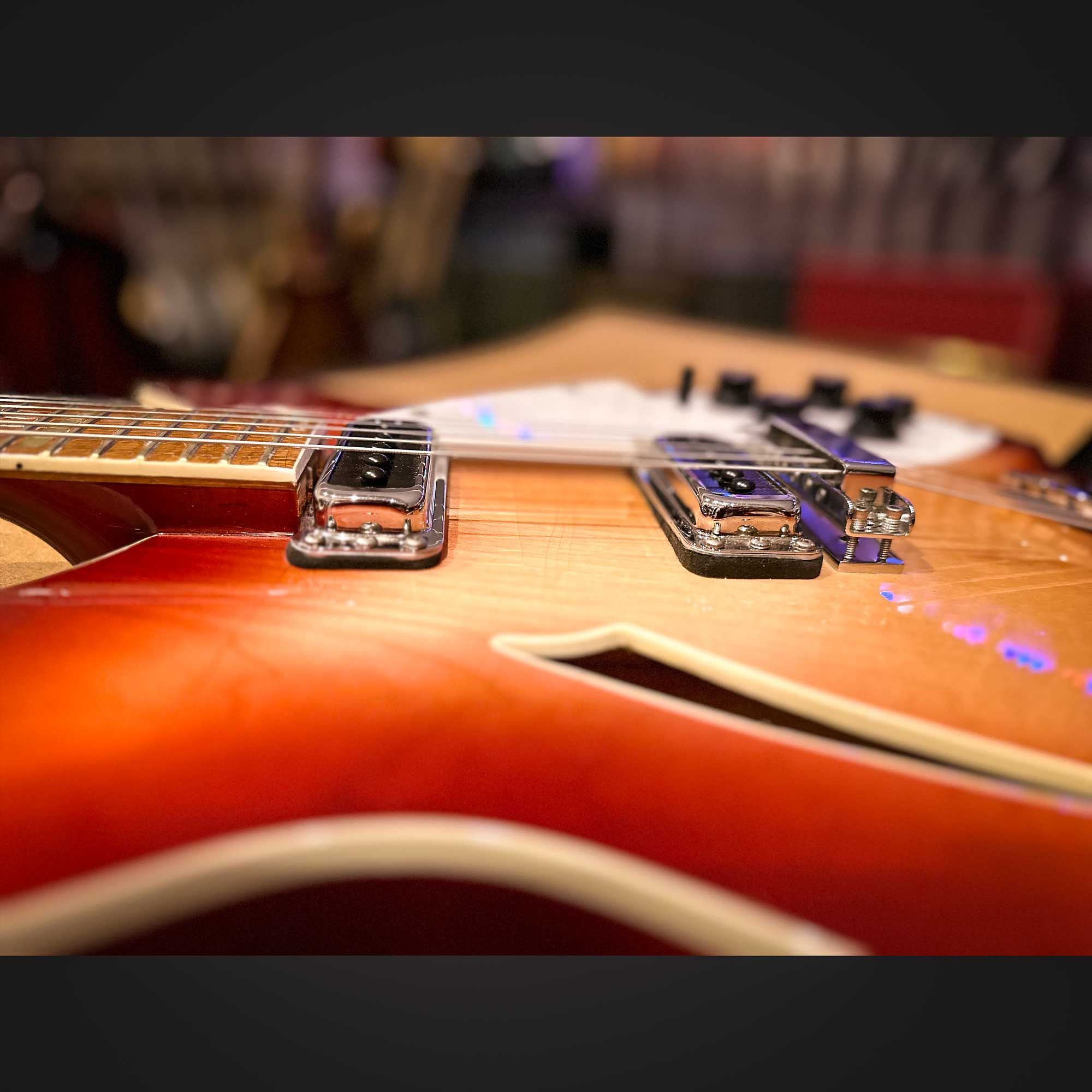 1988 Rickenbacker 360WB side