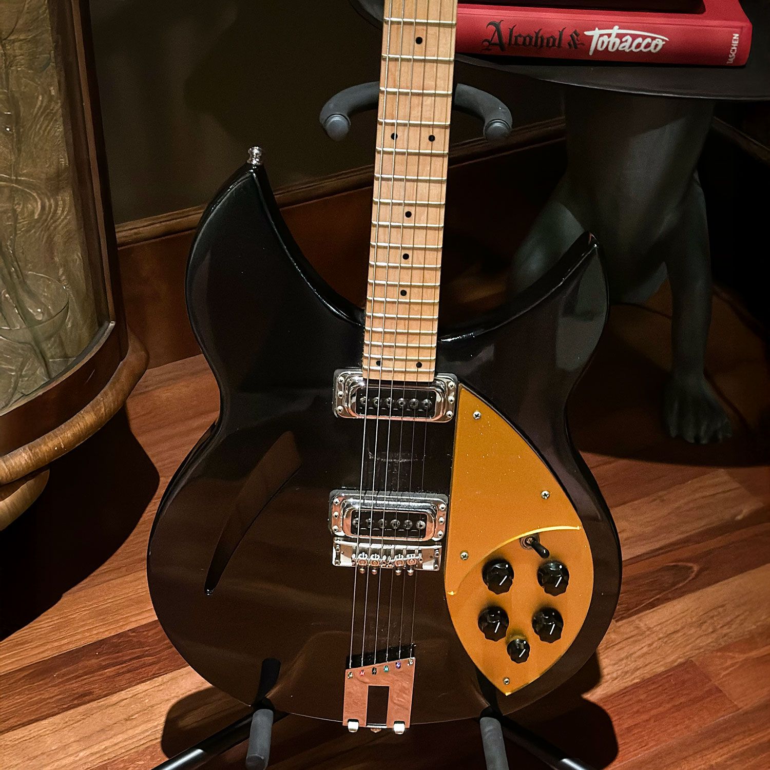 2019 Rickenbacker 330 body