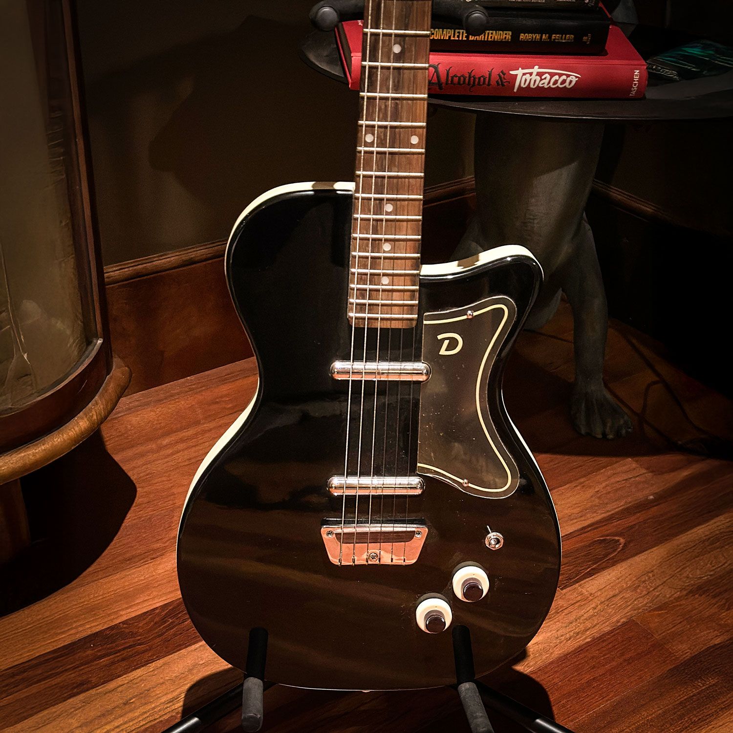 1998 Danelectro U2 '56 body
