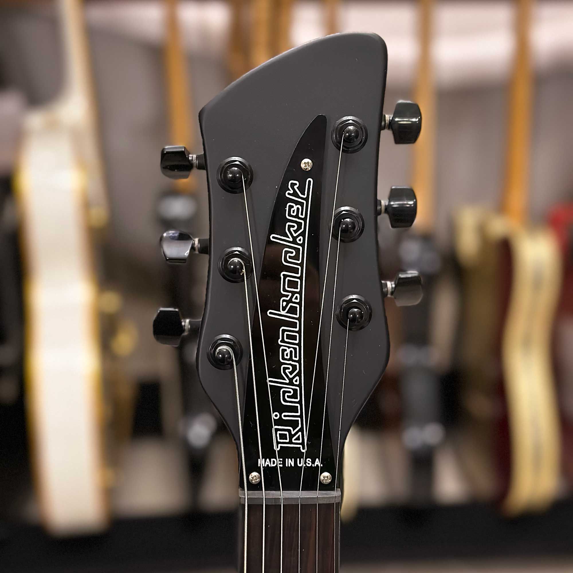 2016 Rickenbacker 360 Noir headstock