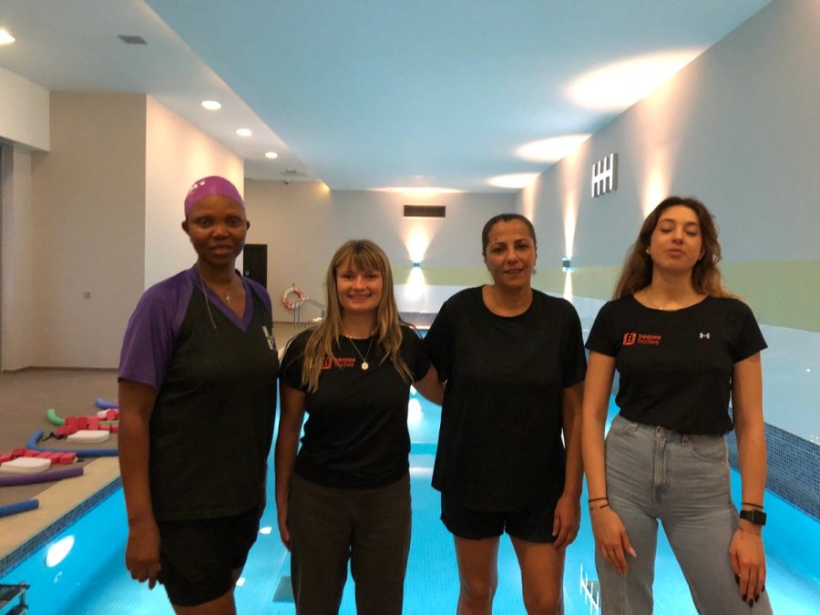 LBHSC coaches and the BeeZee Bodies team at the pool