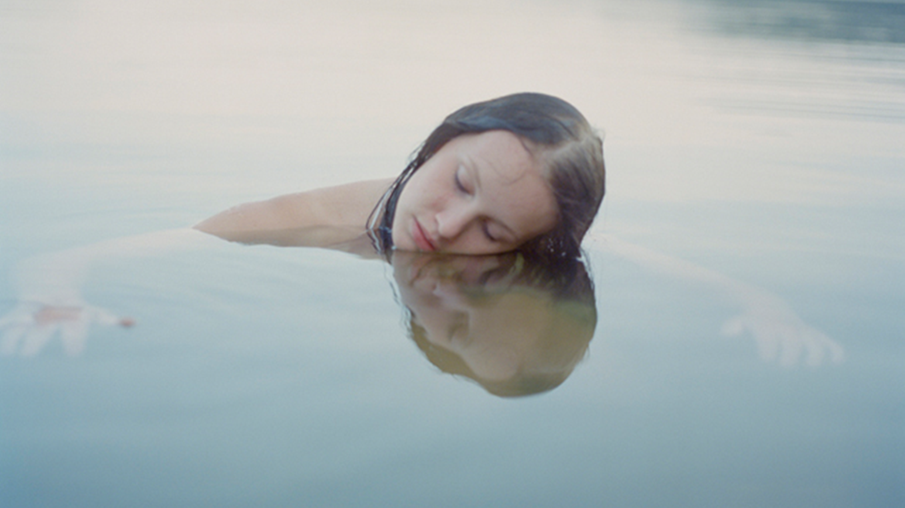 Anna Clarén | Close to home | Fotografiska Stockholm