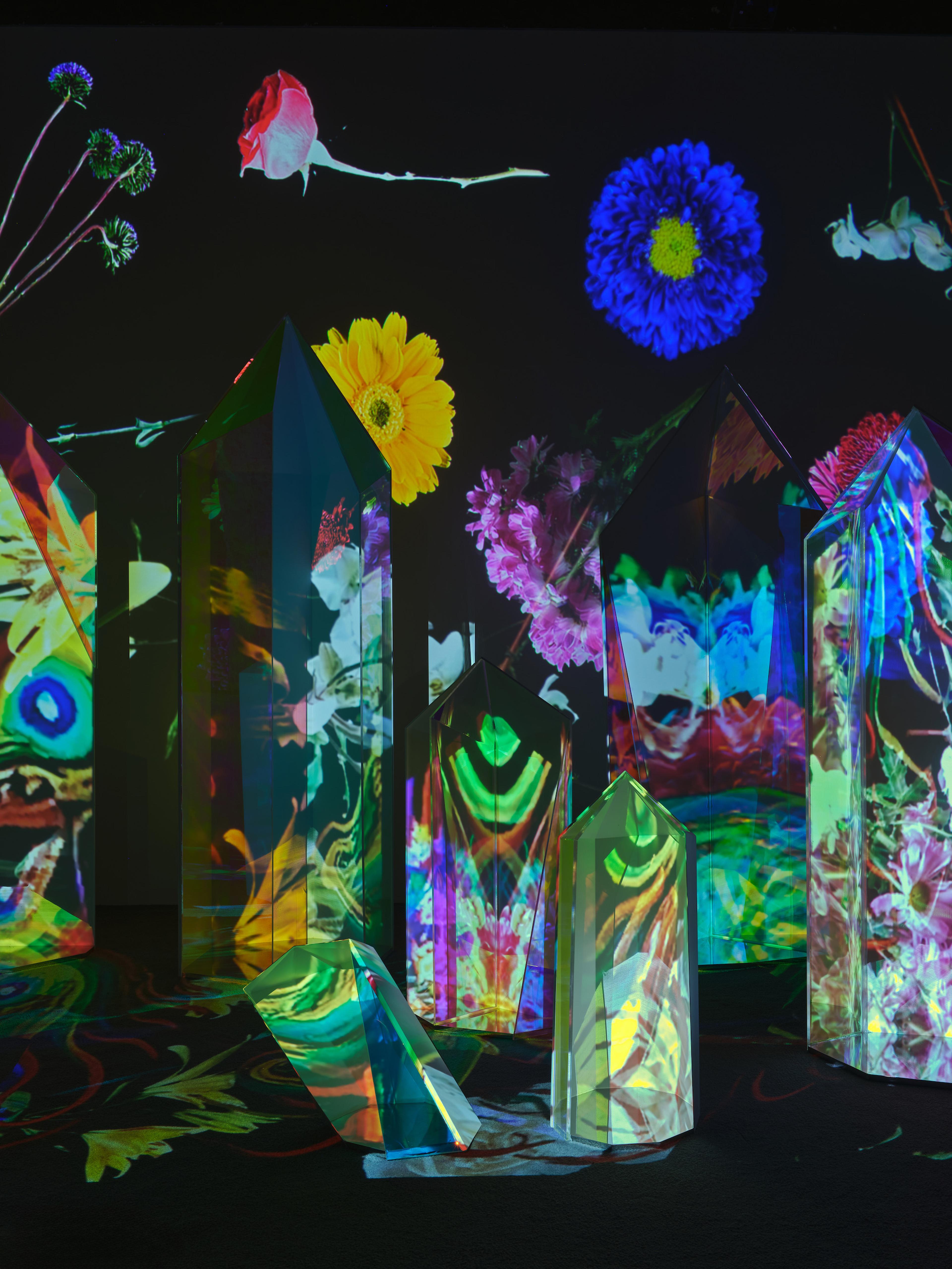mAcHiNe CrYsTaL, Tony Oursler, 2026 ©Fotografiska Shanghai