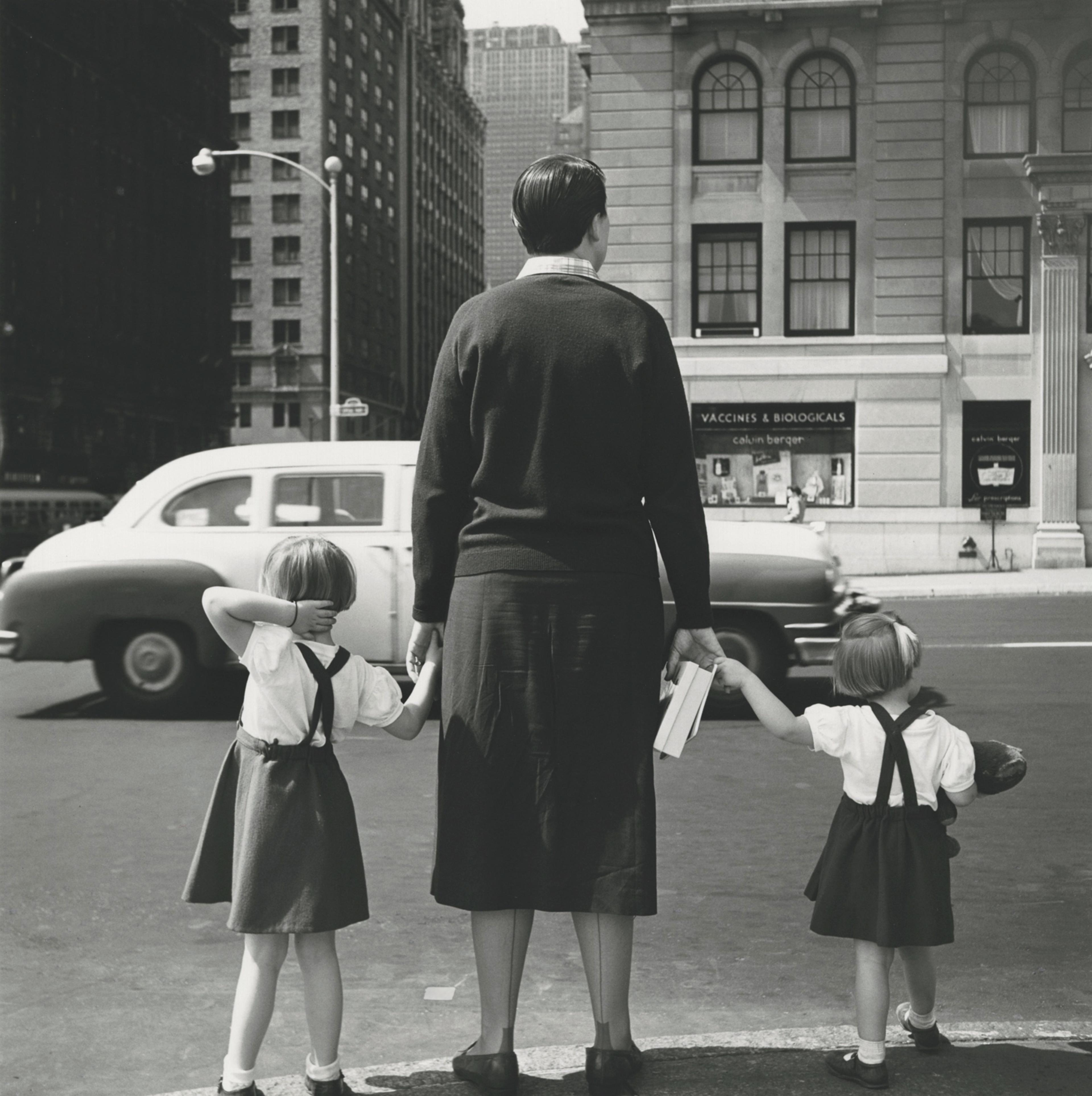 Vivian Maier. New York, NY, 1954 © Estate of Vivian Maier, Courtesy of Maloof Collection and Howard Greenberg Gallery, NY