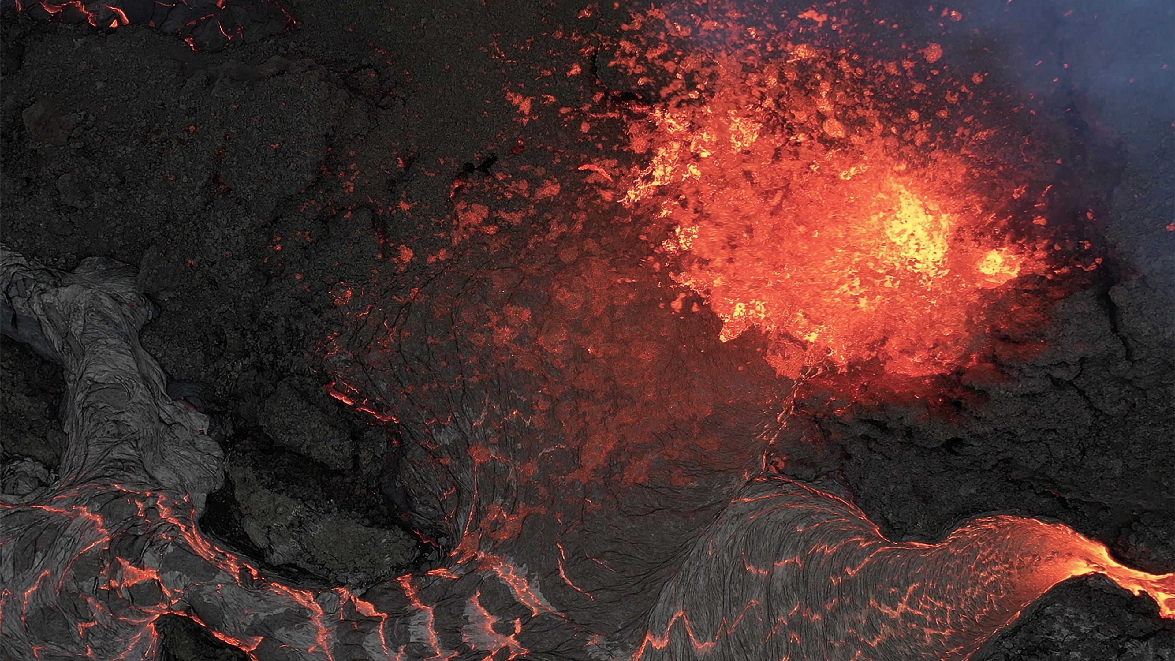 Video Still liquid landscape, 2022 © BANK / Michael Najjar