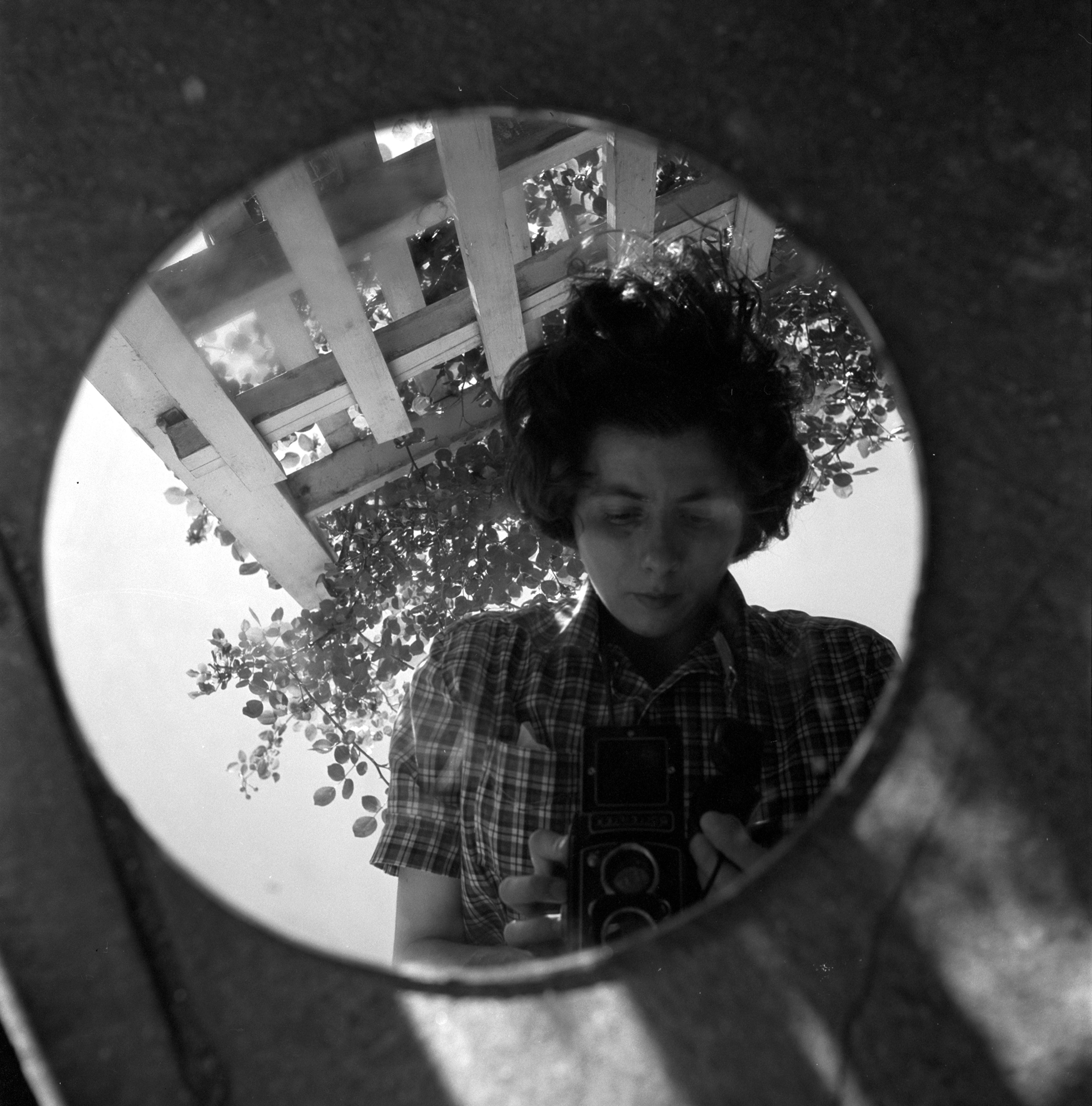 Vivian Maier. Self-Portrait, New York, NY, 1953 © Estate of Vivian Maier, Courtesy of Maloof Collection and Howard Greenberg Gallery, NY