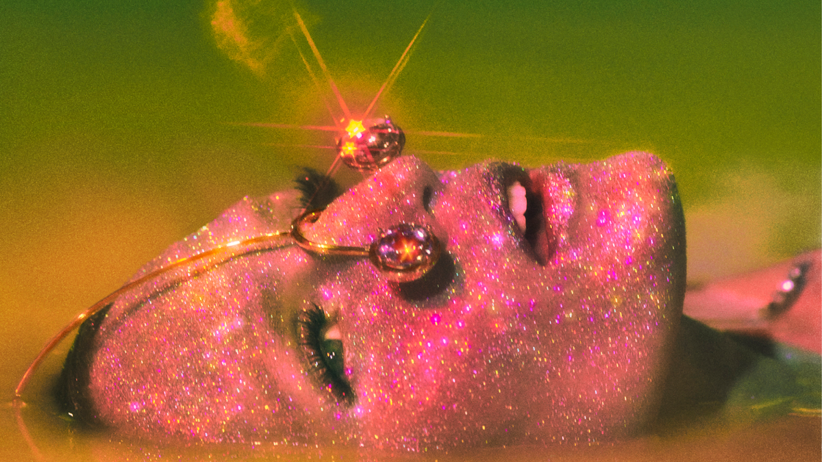 Sonic bath with sound artist duo modalities and Elizaveta Porodina