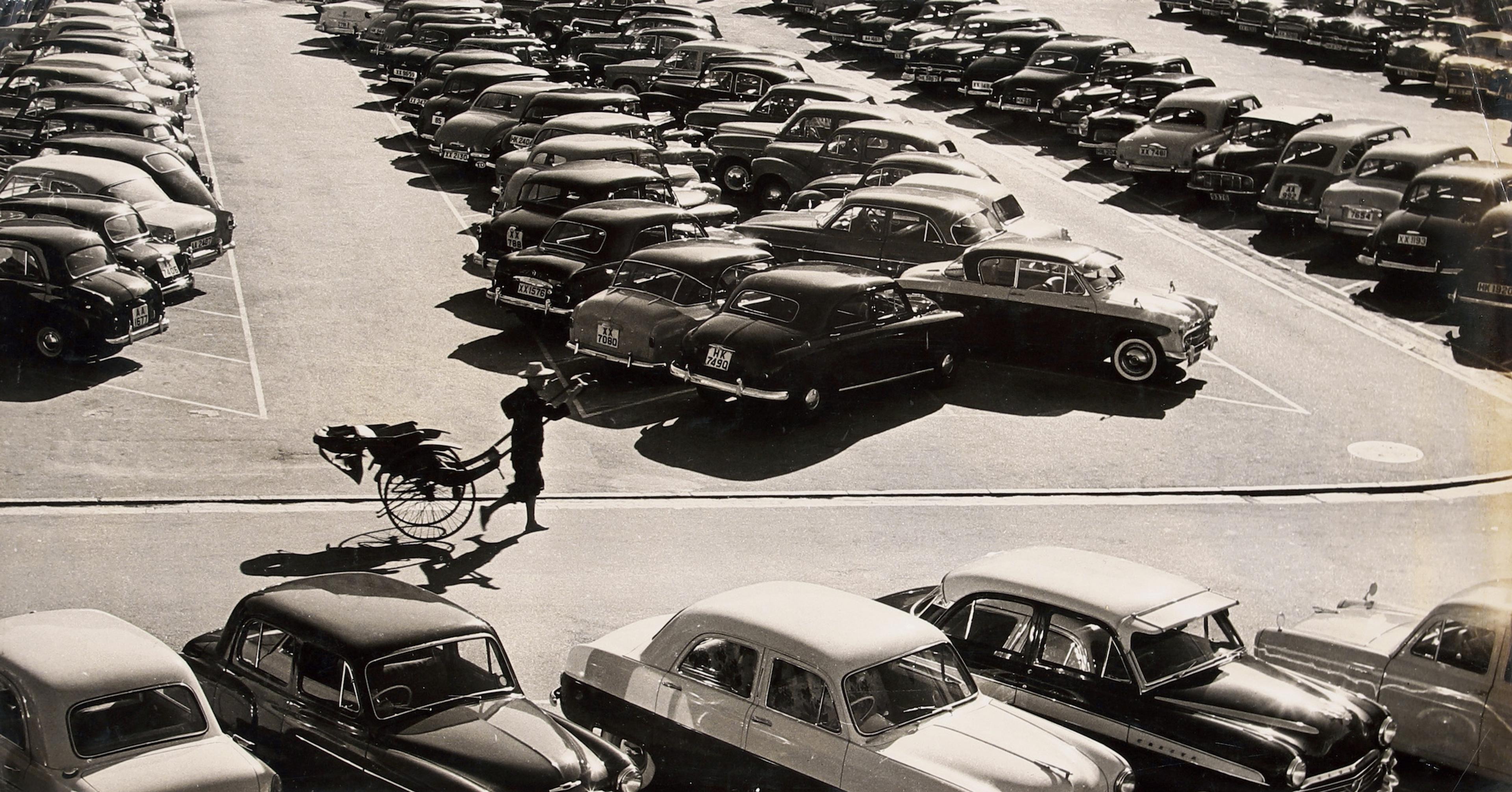 The Lone Rickshaw, 1961 © Chung-hei Ho