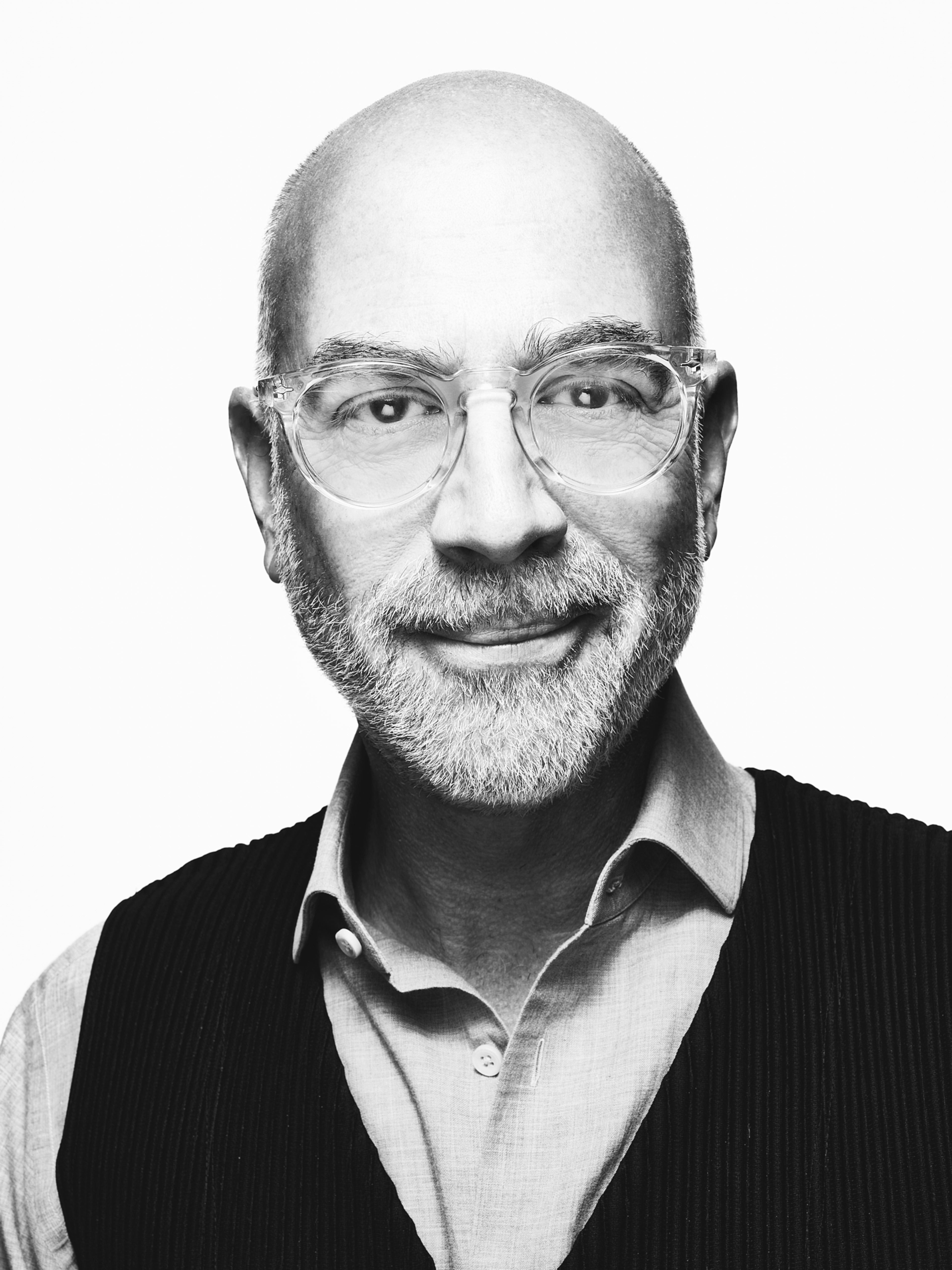 Black and white portrait of Yoram Roth, Fotografiska Executive Chairman.