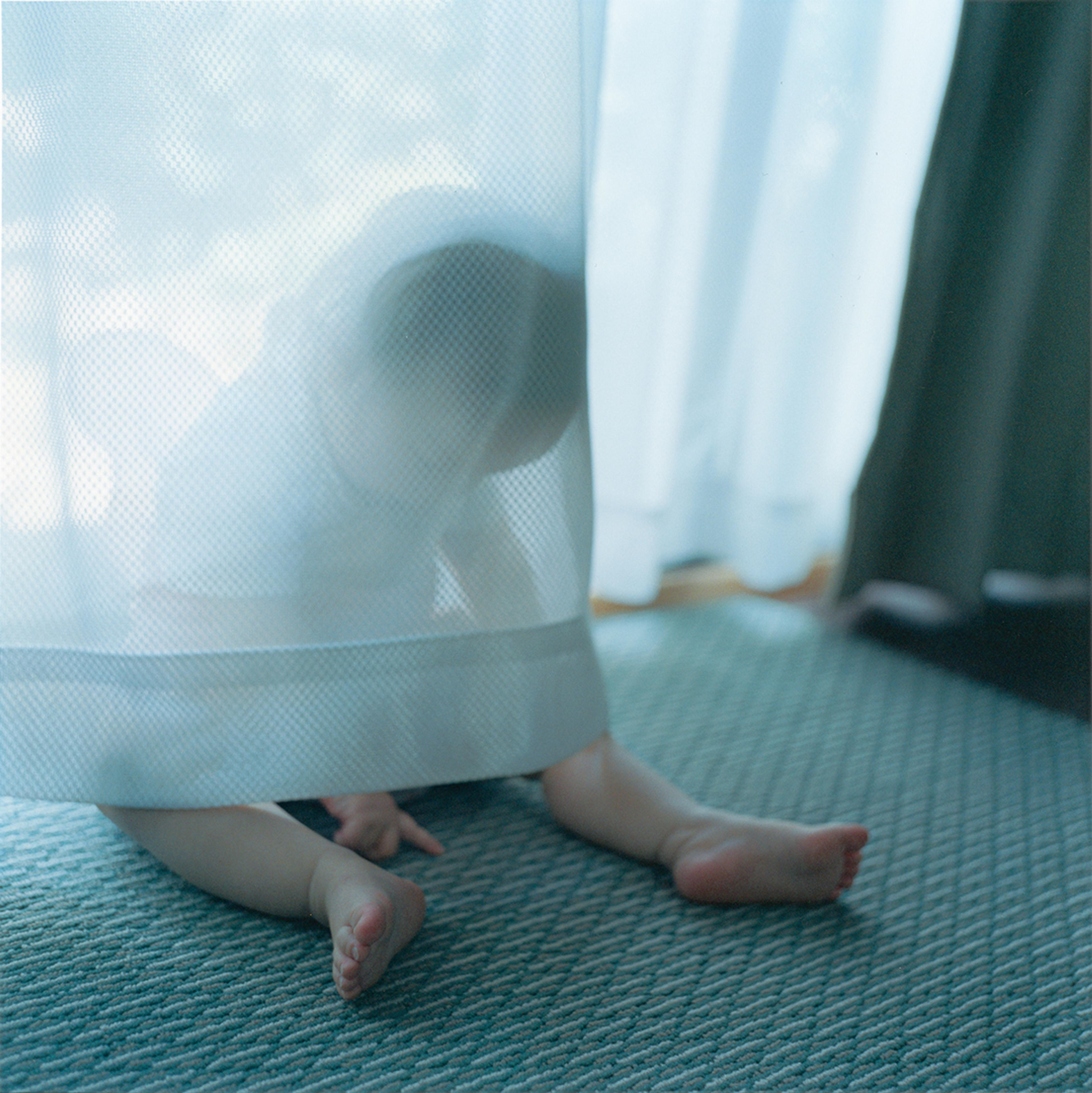 Untitled, 2012 From the series An interlinking © Rinko Kawauchi, Courtesy of Christophe Guye Galerie