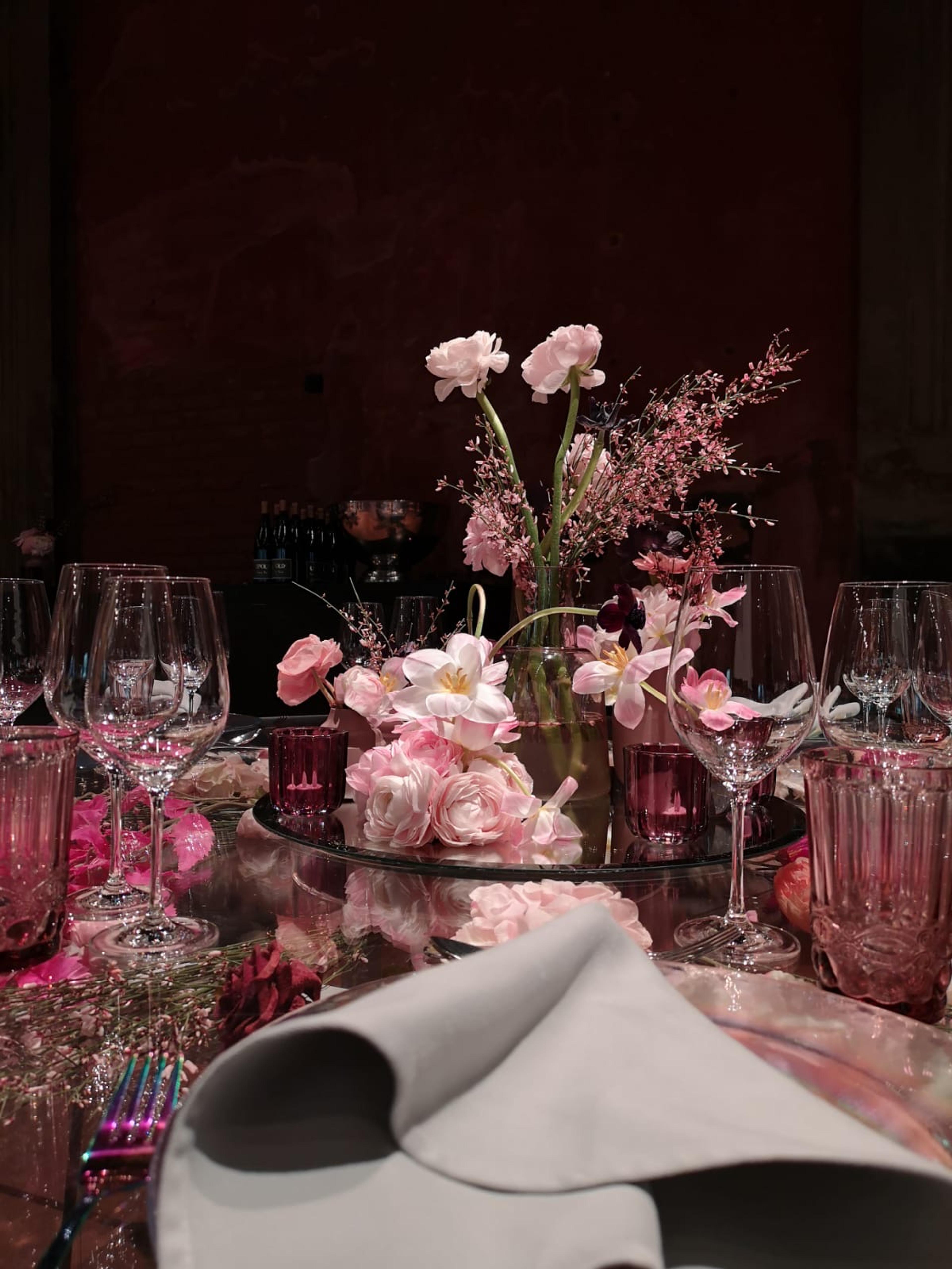 Pink flowers on decorated table