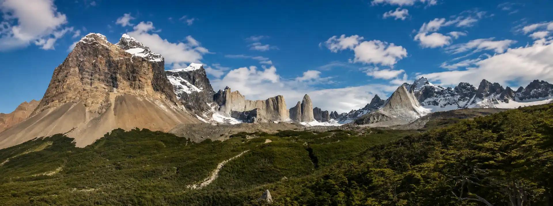 Parque Nacional Torres del Paine – Valle del Francés desde Puerto Natales