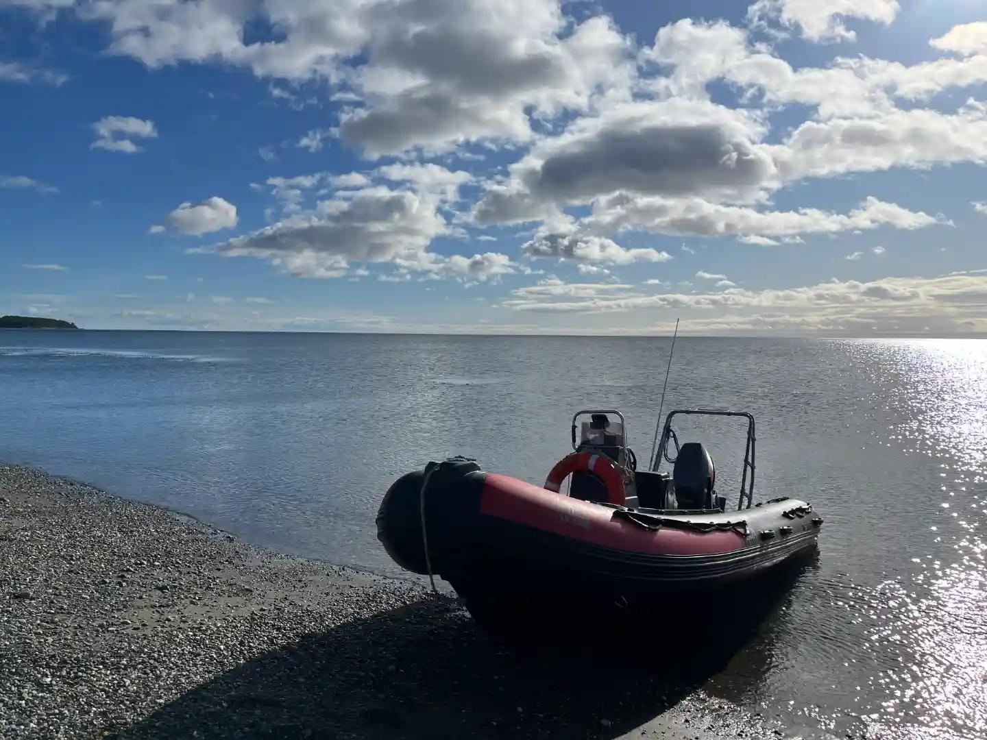 Navegación en zodiac por Bahía Agua Fresca