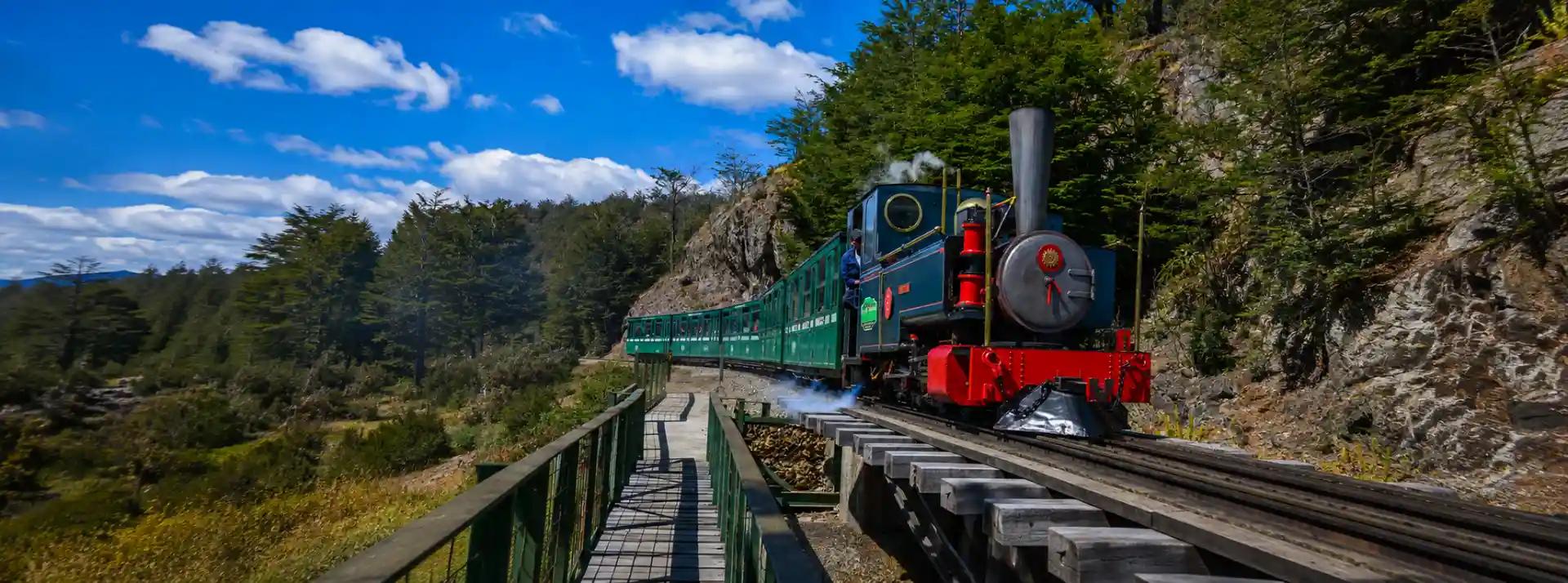 Parque Nacional Tierra del Fuego + Tren del Fin del Mundo Clásico desde Ushuaia.
