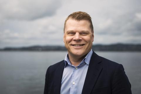 Foredrag om motgang, omstilling og nye muligheter – fortalt gjennom en ekte historie om å reise seg igjen når livet snur.
