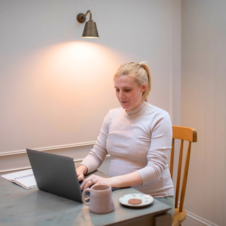 Expecting mum working from home
