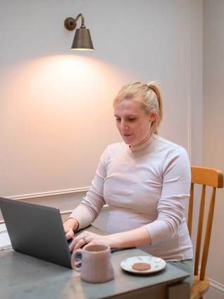 Expecting mum working from home