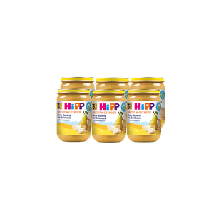 Sechserpack HiPP Bio Babygläschen Birne-Banane mit Zwieback, 6×190g, nebeneinander vor schwarzem Hintergrund