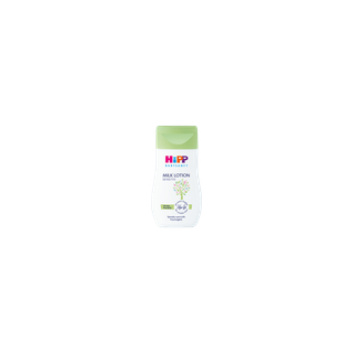 HiPP Babysanft Milk Lotion Sensitiv in Mini-Größe mit grünem Deckel auf weißem Hintergrund