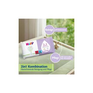Verpackung eines 2in1-Kombinationsprodukts von HiPP mit Hinweis auf pH-hautneutrale Reinigung und Pflege mit wertvollem Bio-Mandelöl auf einem weißen Untergrund