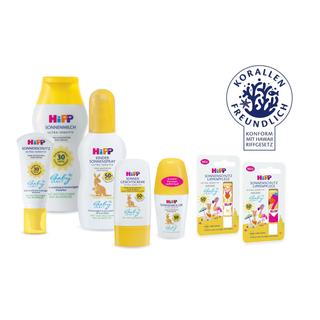 HiPP Babysanft Sonnenschutzsortiment für Babys und Kinder mit LSF 30–50+ und korallenfreundlichem Siegel auf weißem Hintergrund