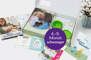 Geöffnete HiPP Mein BabyClub Geschenkbox mit Broschüren, Proben und grünen Dosen für Schwangere im 4.–9. Monat