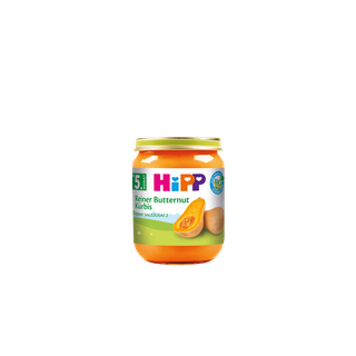 HiPP Bio-Gläschen „Reiner Butternut Kürbis“ ab dem 5. Monat, orange Kürbispüree im Glas vor weißem Hintergrund