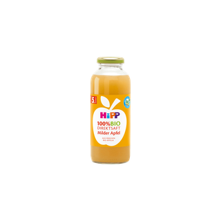 Flasche HiPP 100% Bio Direktsaft Milder Apfel für Babys, frontal vor weißem Hintergrund
