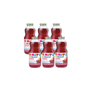 Sechserpack HiPP Bio Frucht + Eisen Saft Rote Traube in Apfel, 6x500ml Flaschen auf schwarzem Hintergrund