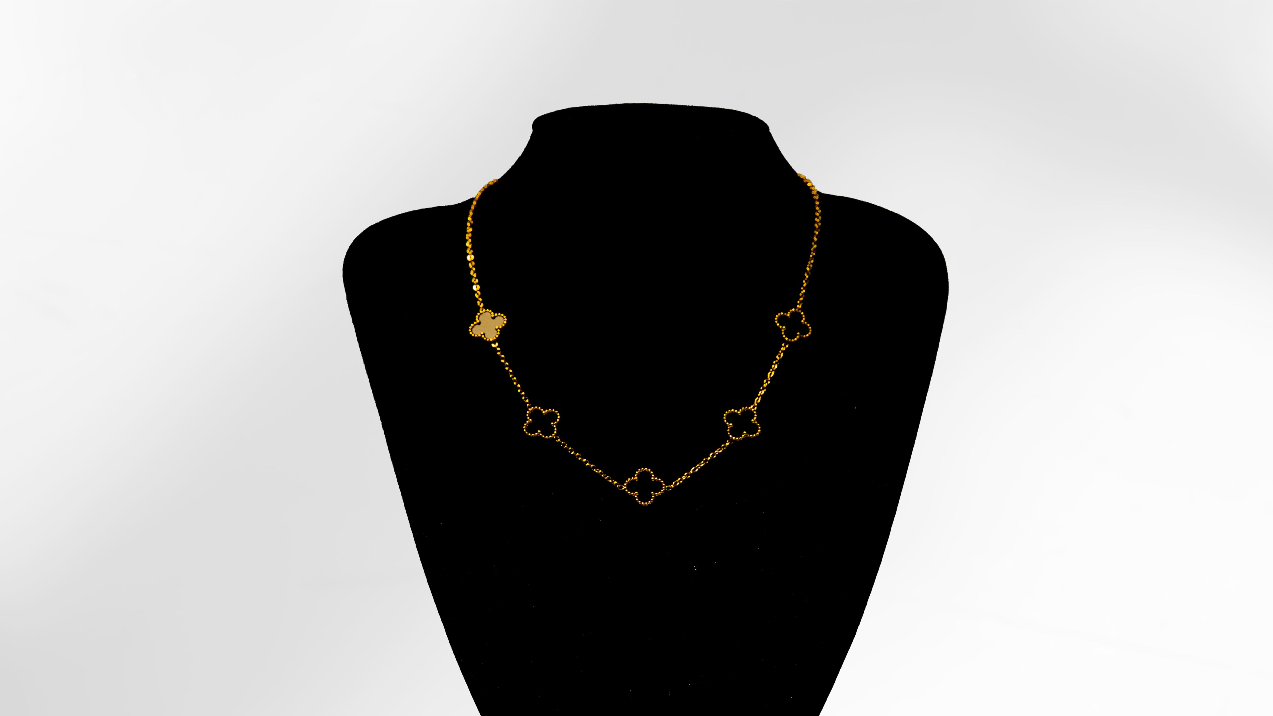 Ivory Clover Station Necklace