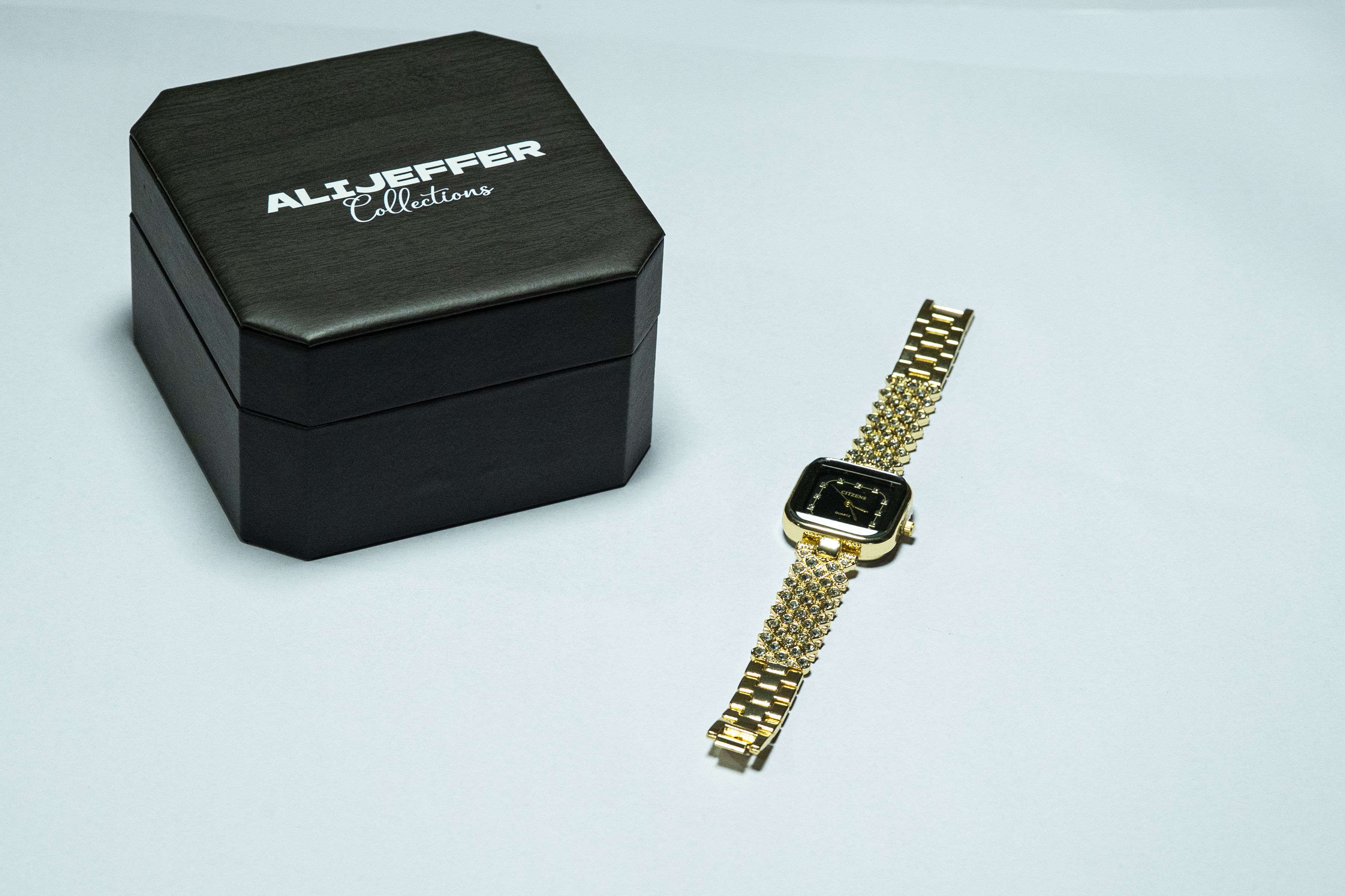 Citzens Gold Crystal Square Black Dial Quartz Watch thumbnail 2
