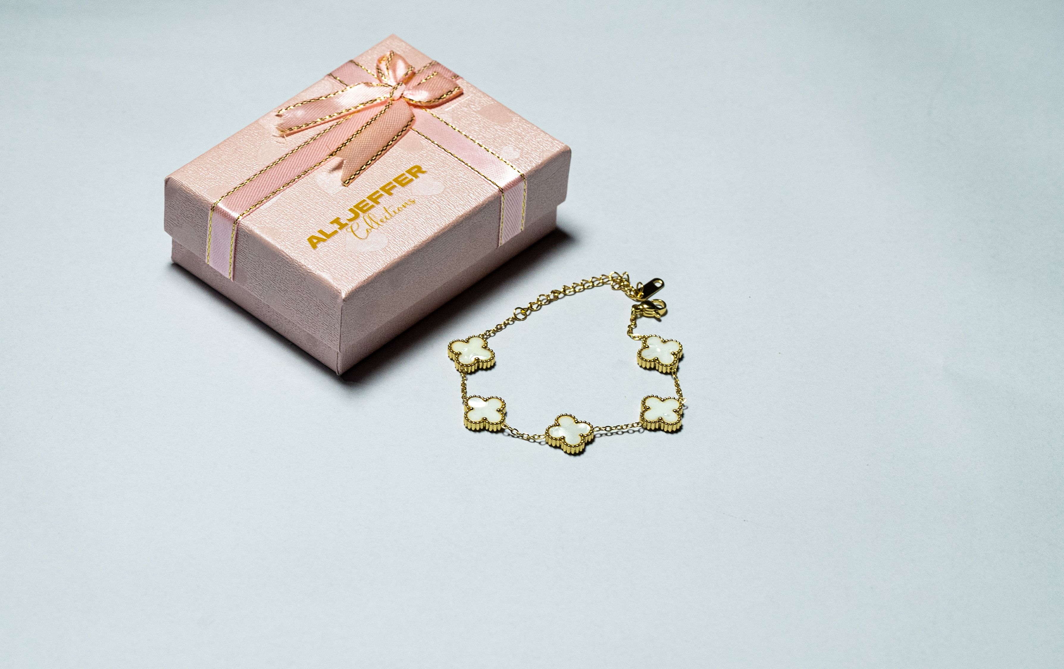 Ivory Clover Station Bracelet thumbnail 2