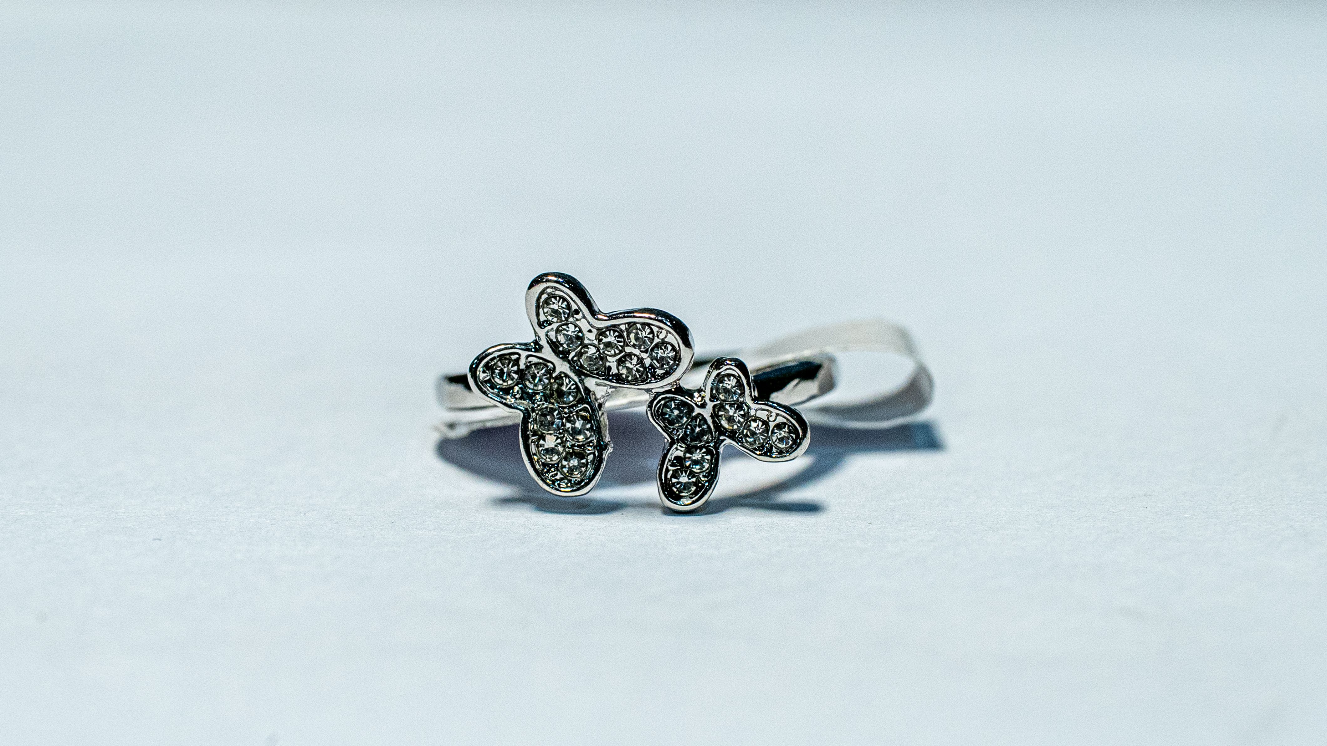 Mini Clover Trio Ring