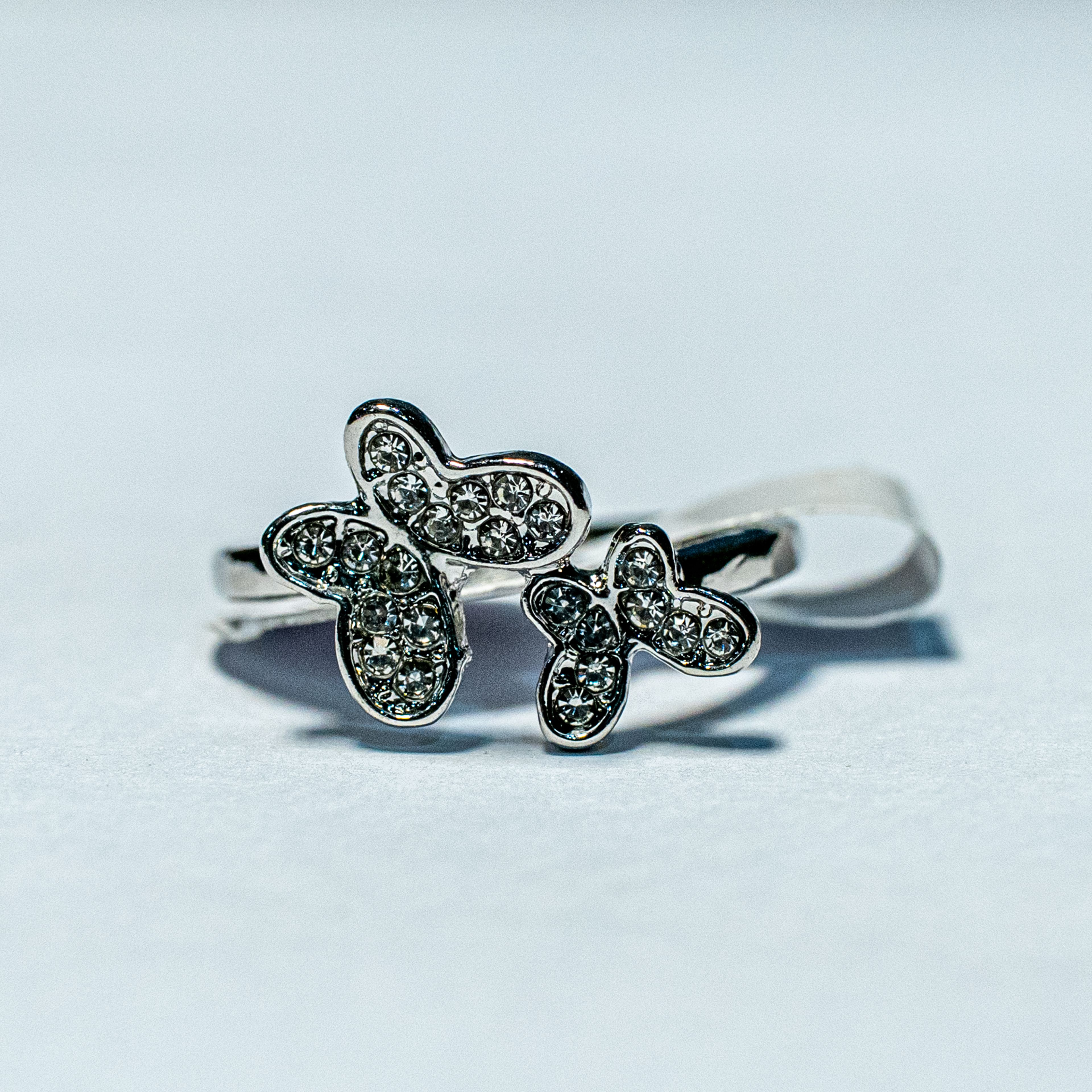 Mini Clover Trio Ring