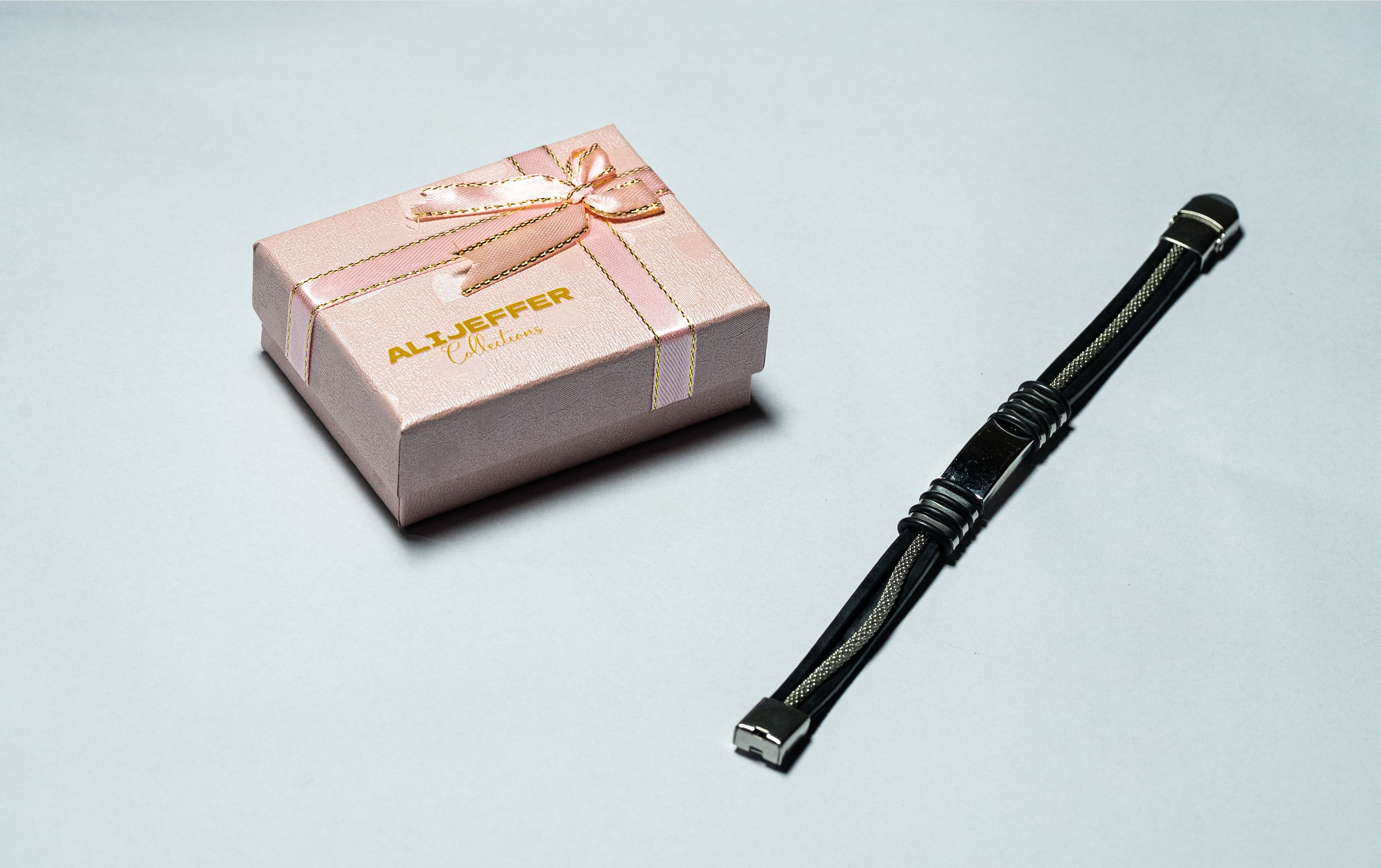 Black Ribbed Bar Bracelet thumbnail 2