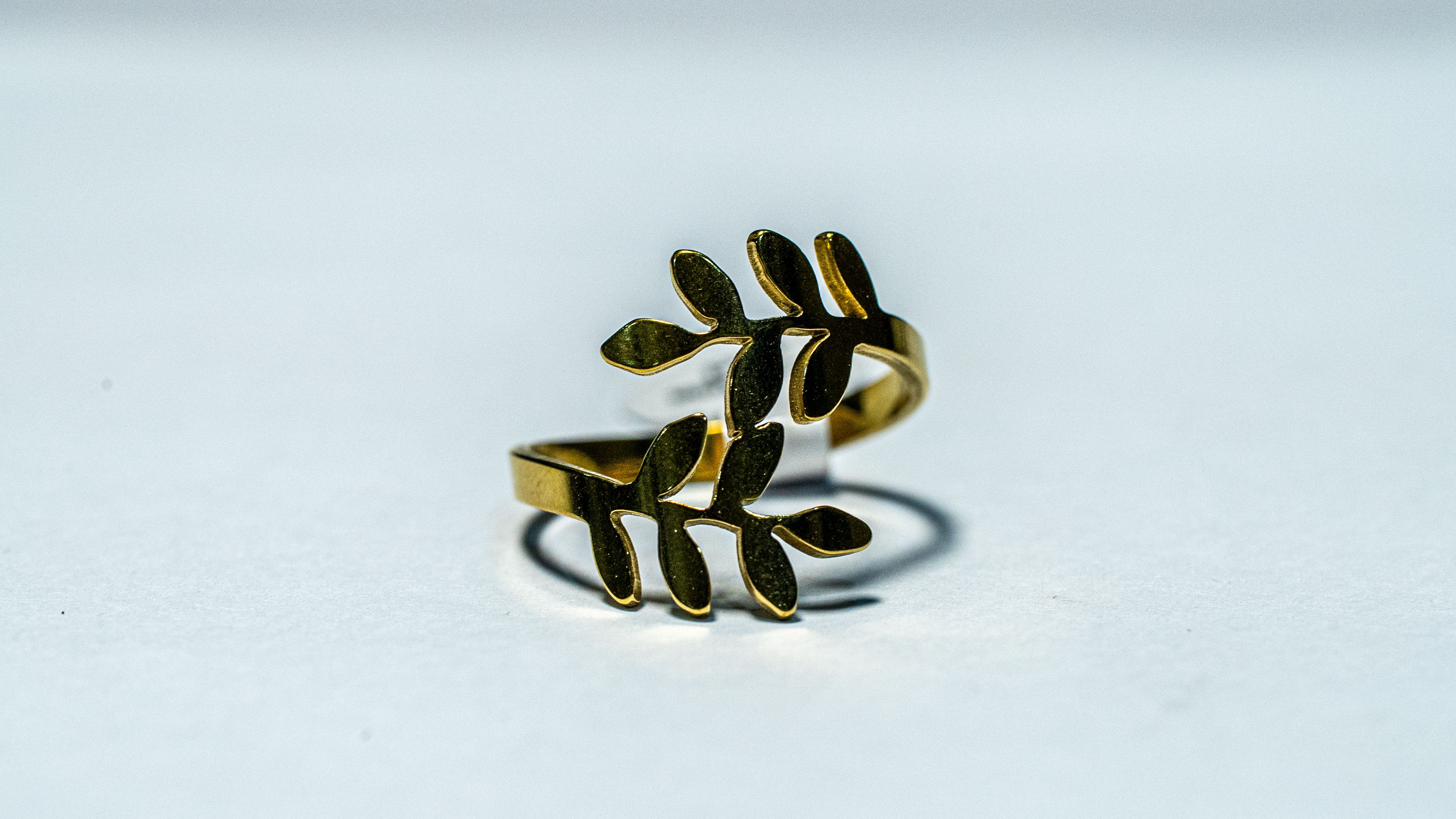 Golden Leaf Cuff Ring