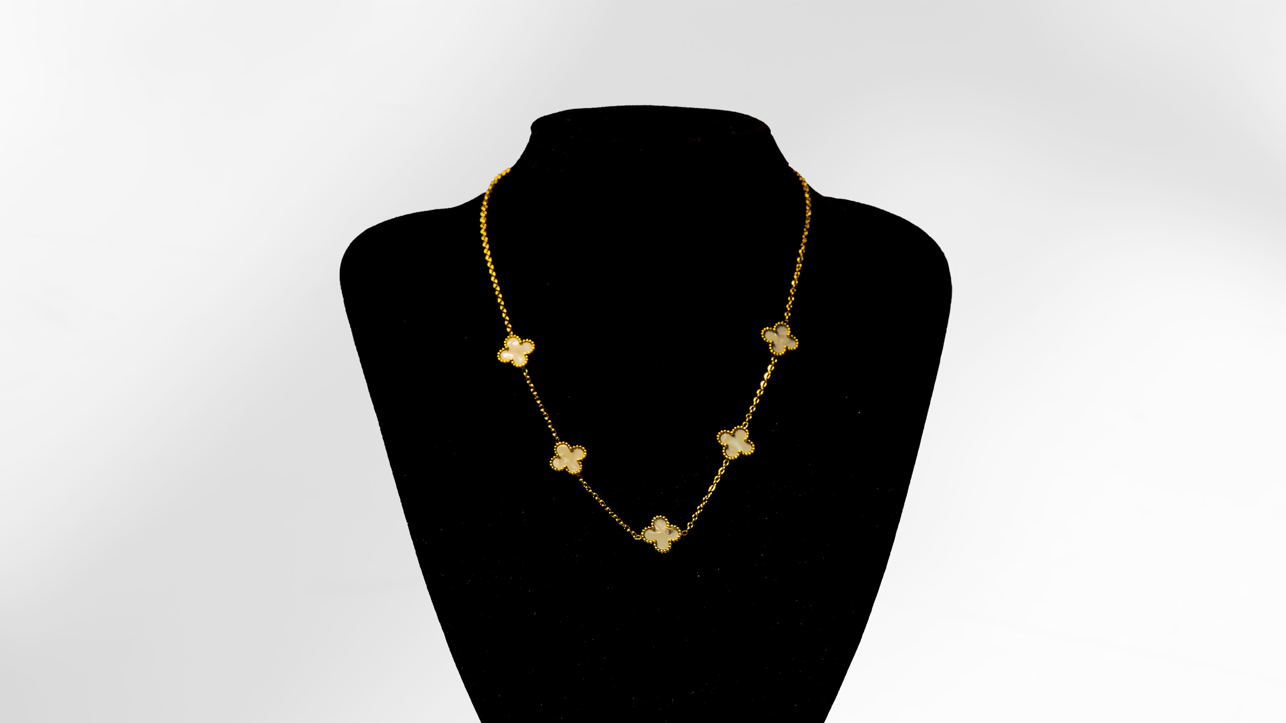 Pearl Clover Station Necklace