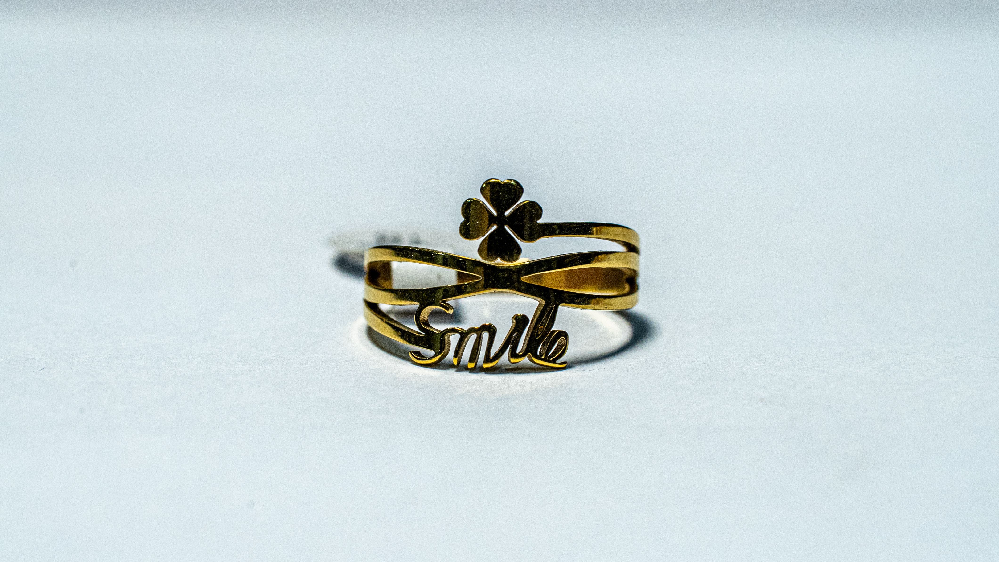 Smile Clover Ring