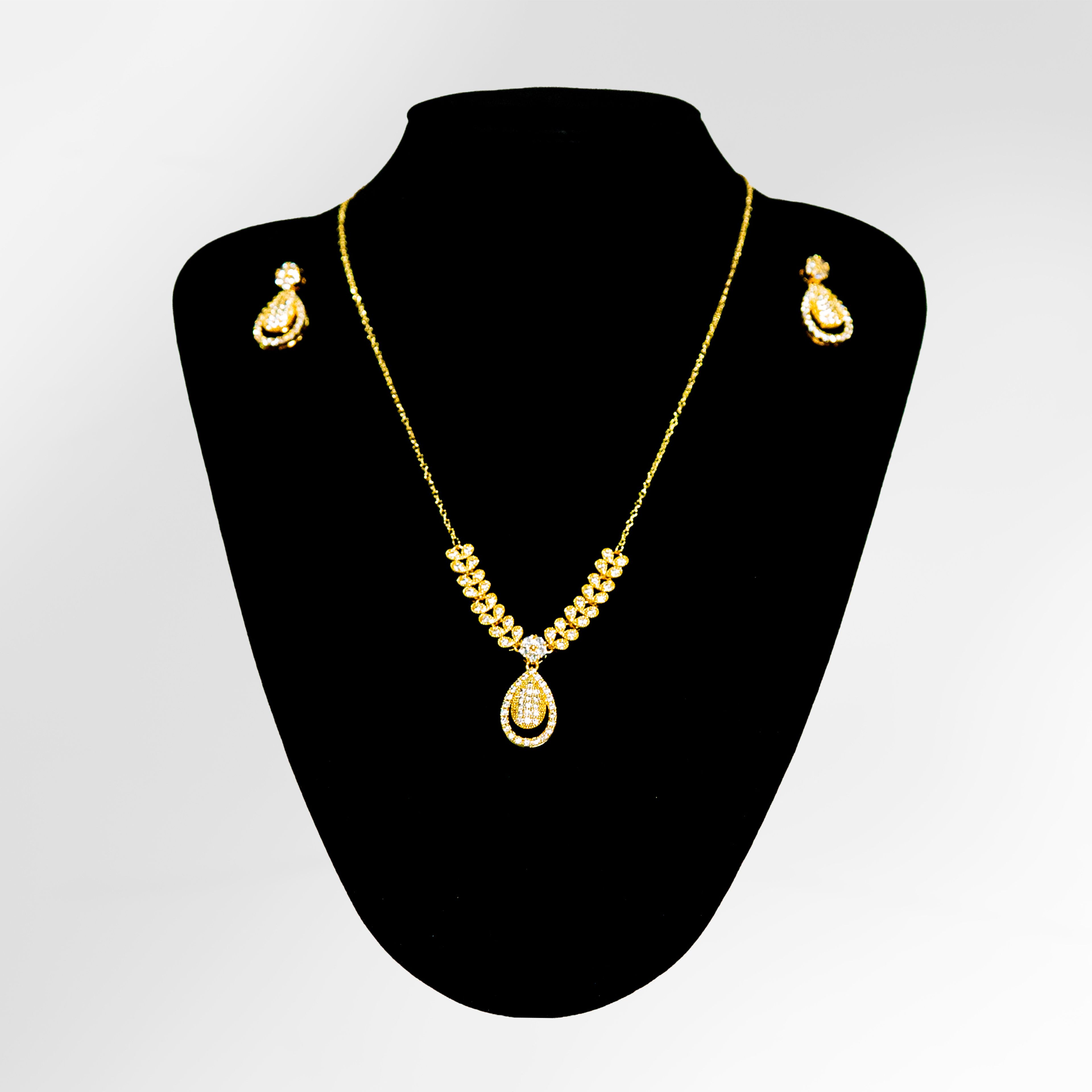 Golden Teardrop Necklace and Earring Set