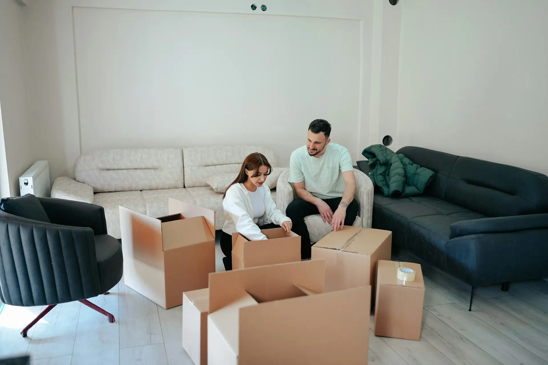How to Organize Storage: Expert Tips for Efficient Spaces