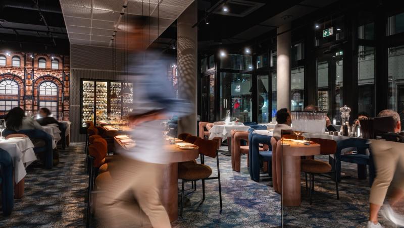 Frau Fritz Restaurant Eindruck am Abend 26