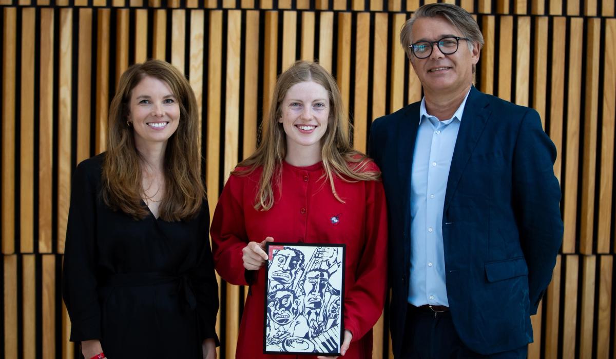 Festival director Line Juul, award winner Anna Ueland and Usbl's director of commercial development, Hallvard Bratberg. 